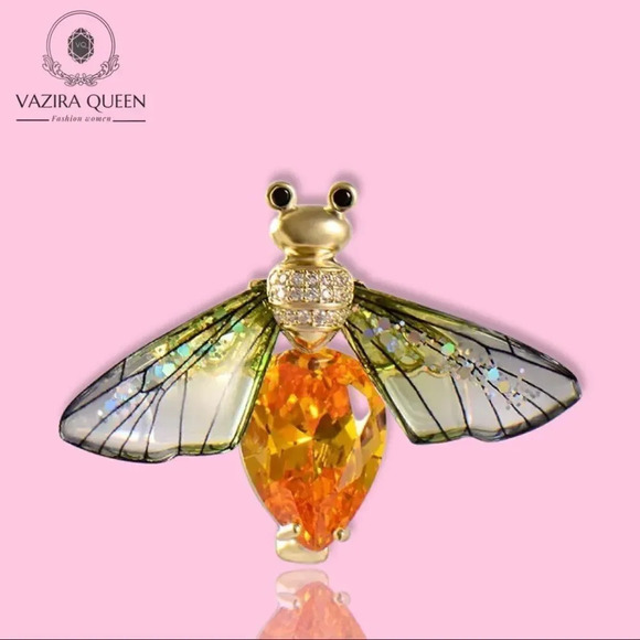 VQ Bee Brooch - Picture 1 of 6